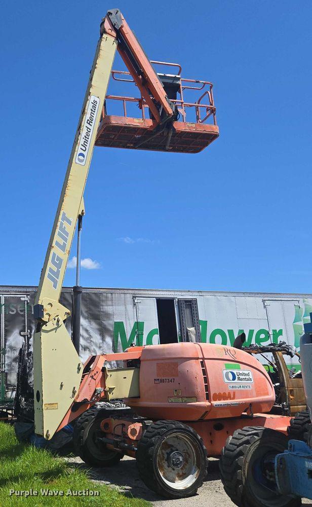 Image of JLG 600AJ equipment image 3