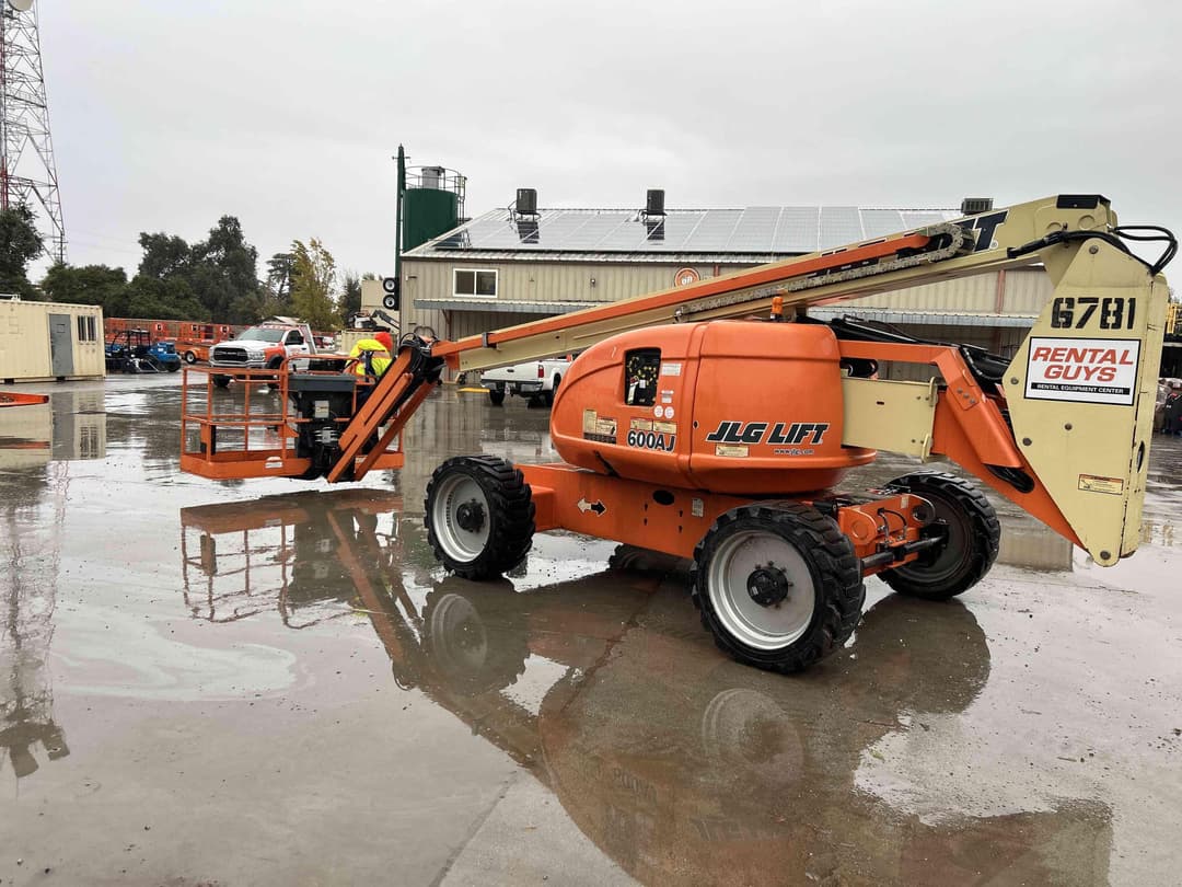 Image of JLG 600AJ Image 0