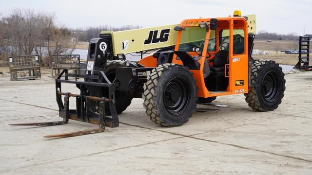 Image of JLG G6-42A equipment image 2