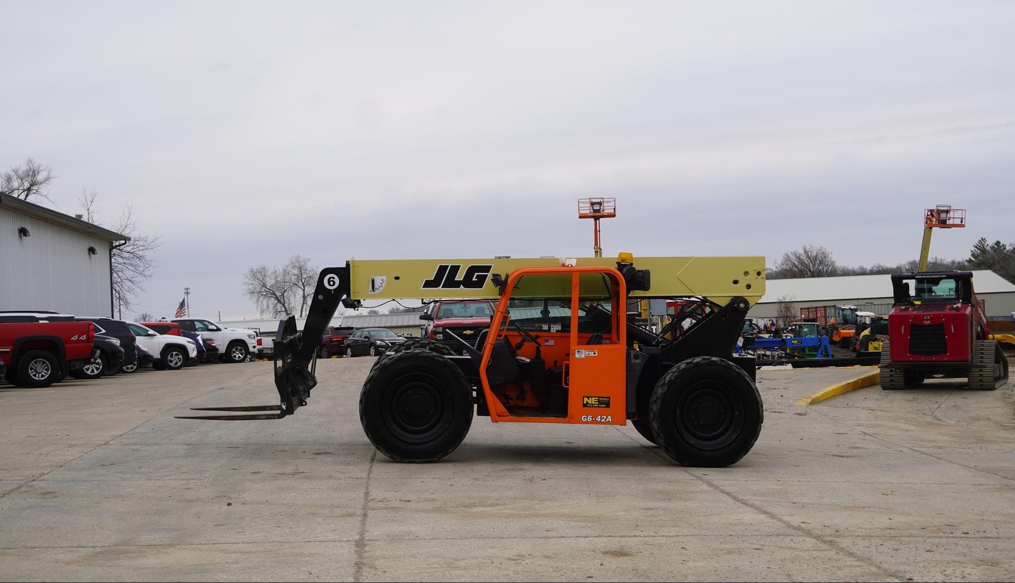 2014 JLG G6-42A Equipment Image0