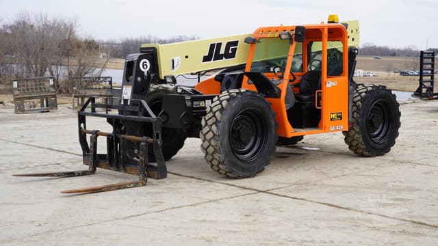 Image of JLG G6-42A equipment image 2