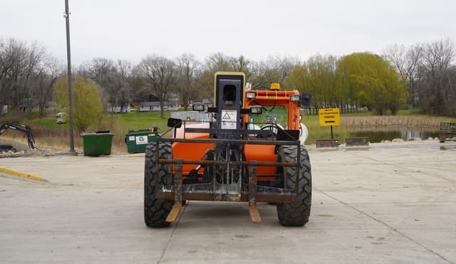 Image of JLG G6-42A equipment image 2
