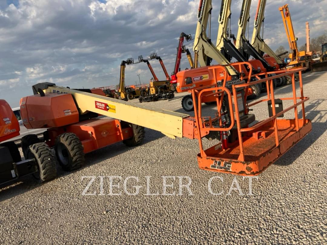 Image of JLG 600S Image 1