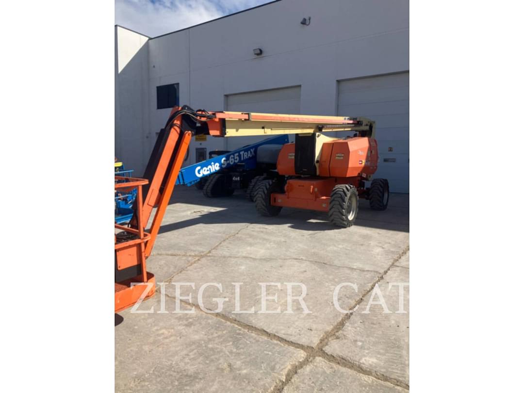 Image of JLG 800AJ Image 1