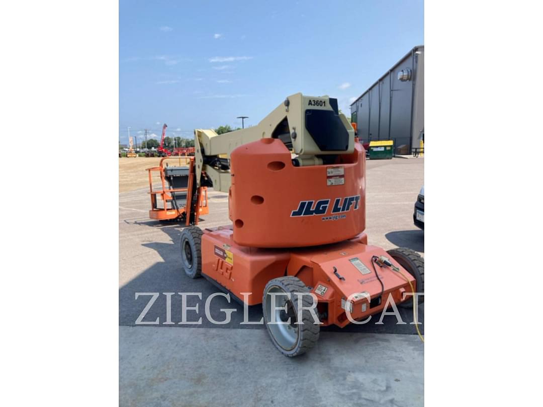 Image of JLG E400AJPN Image 1