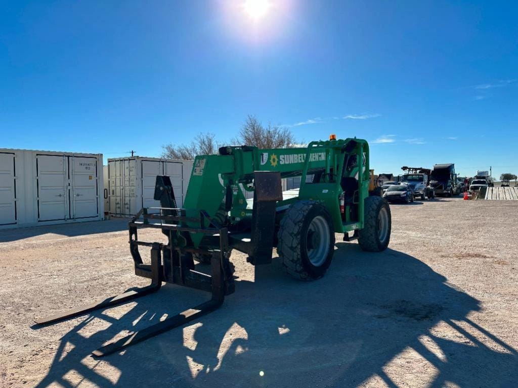 Main image Skytrak 10042