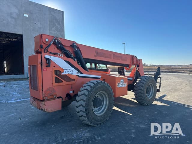 Image of JLG 10054 equipment image 2