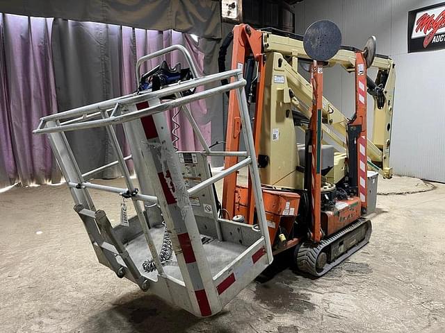 Image of JLG X390AJ  equipment image 4