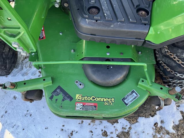 Image of John Deere 1023E equipment image 4