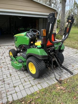 Image of John Deere 1023E equipment image 3