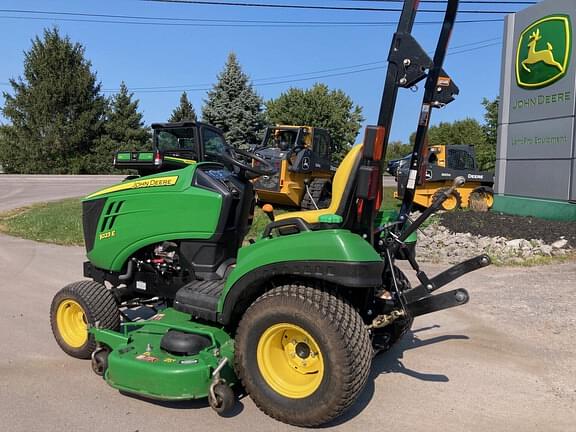 Image of John Deere 1023E equipment image 2