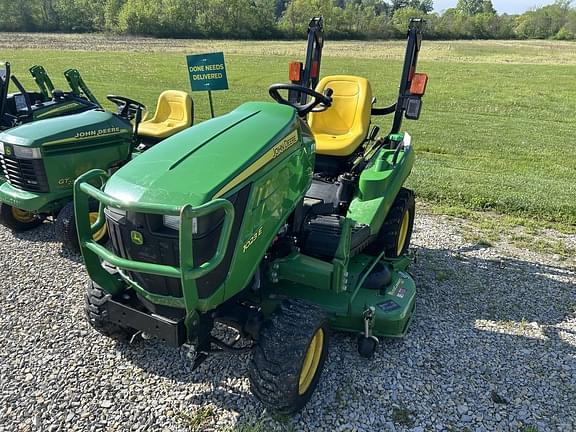 Image of John Deere 1023E equipment image 1