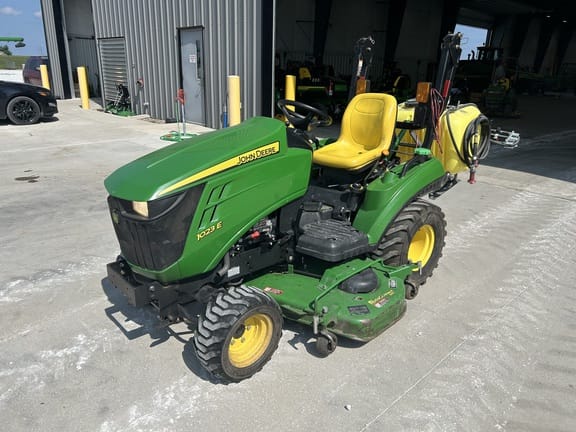 2014 John Deere 1023E Equipment Image0