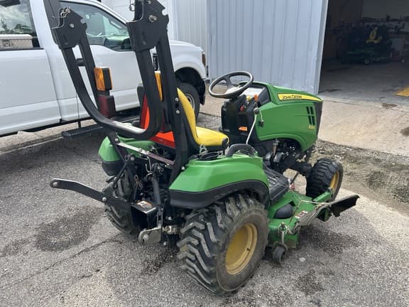 Image of John Deere 1023E equipment image 4