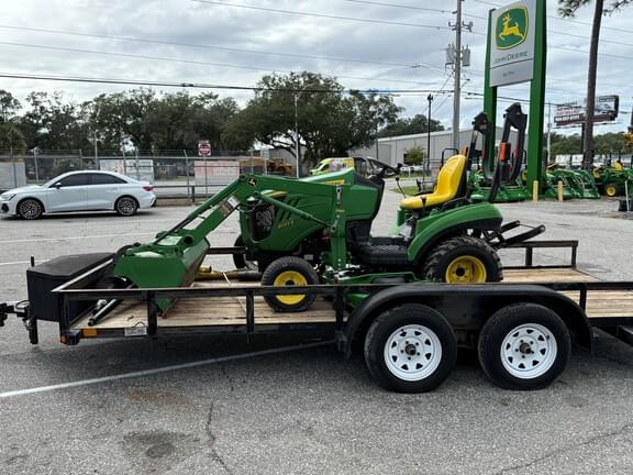 Image of John Deere 1023E equipment image 1