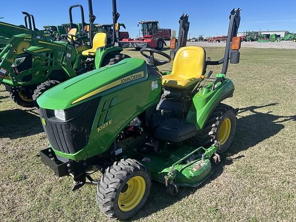 Image of John Deere 1023E equipment image 3