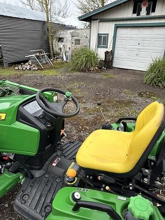 Image of John Deere 1023E equipment image 4