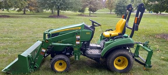 Image of John Deere 1023E equipment image 2