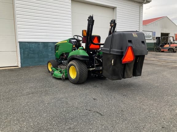 Image of John Deere 1023E equipment image 4