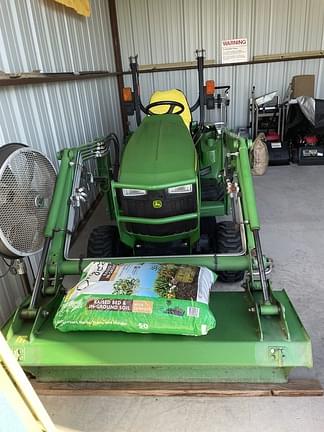 Image of John Deere 1023E equipment image 2