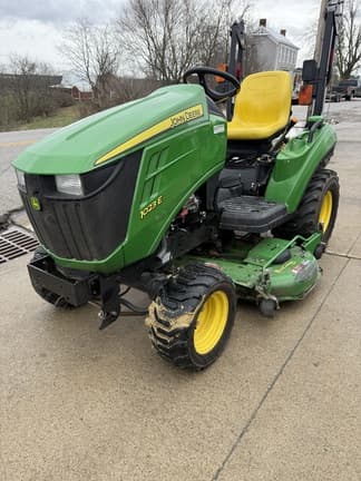 Image of John Deere 1023E equipment image 3