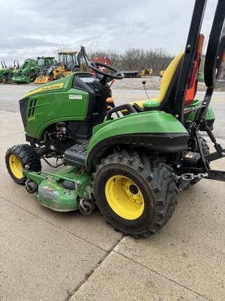 Image of John Deere 1023E equipment image 4