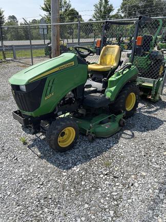 Image of John Deere 1023E equipment image 1