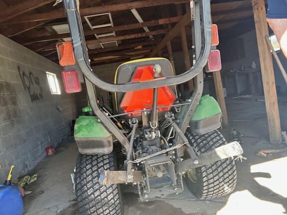 Image of John Deere 1023E equipment image 4