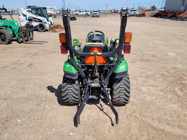 Image of John Deere 1023E equipment image 4