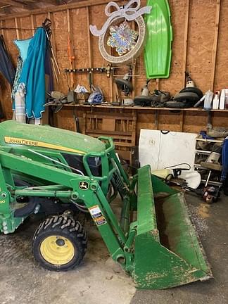 Image of John Deere 1025R equipment image 1