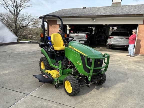 Image of John Deere 1025R Primary image