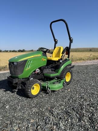 Image of John Deere 1025R equipment image 1
