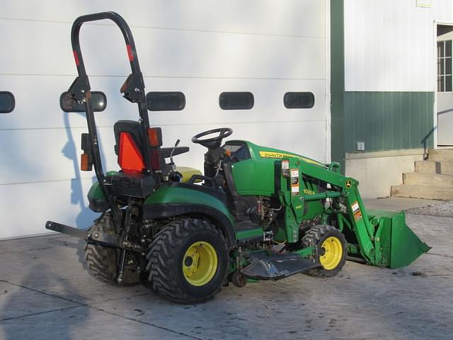 Image of John Deere 1025R equipment image 4