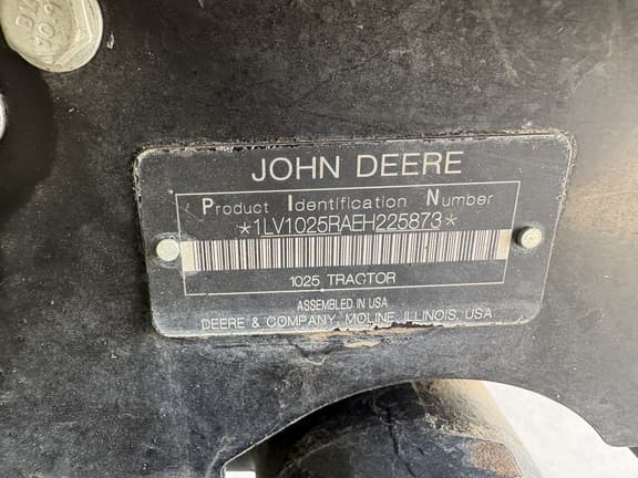 Image of John Deere 1025R equipment image 4
