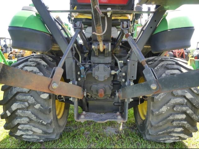 Image of John Deere 1025R equipment image 4
