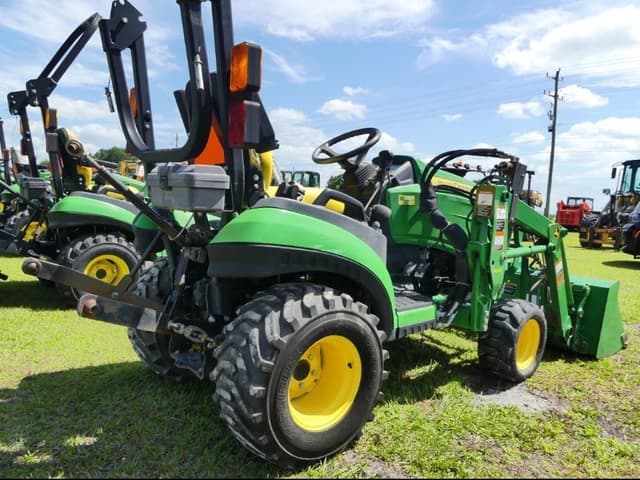 Image of John Deere 1025R equipment image 2