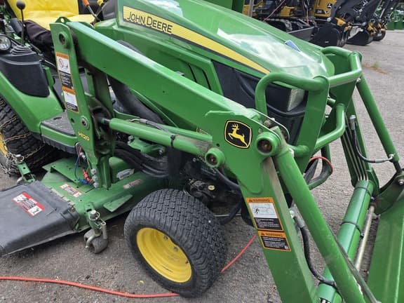 Image of John Deere 1025R equipment image 4