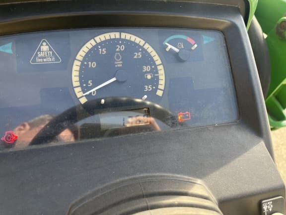 Image of John Deere 1025R equipment image 2