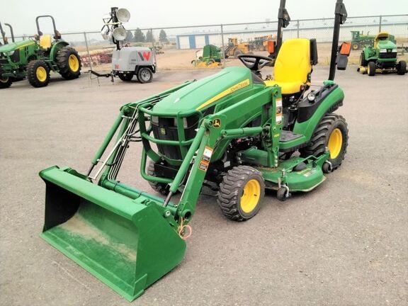 2014 John Deere 1025R Image