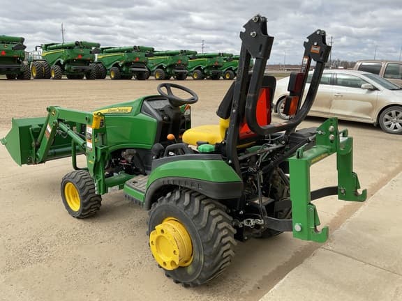 Image of John Deere 1025R equipment image 2