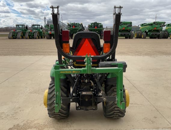 Image of John Deere 1025R equipment image 4