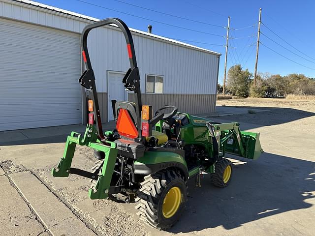 Image of John Deere 1025R equipment image 4