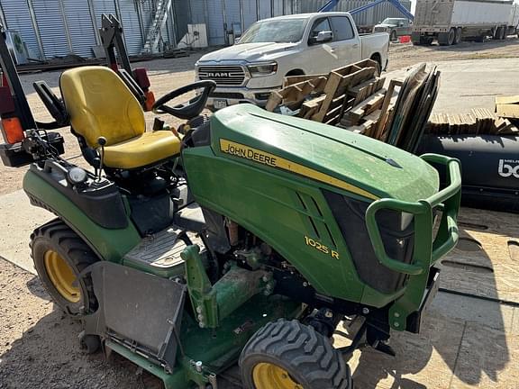 Image of John Deere 1025R Primary image