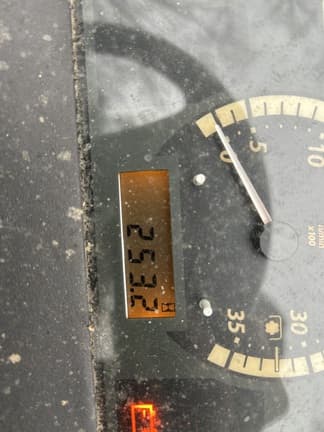 Image of John Deere 1025R equipment image 4