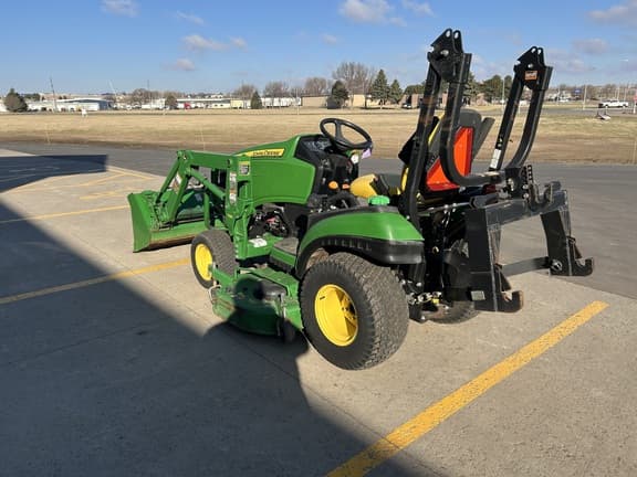 Image of John Deere 1025R equipment image 4