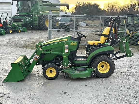 Image of John Deere 1025R equipment image 3