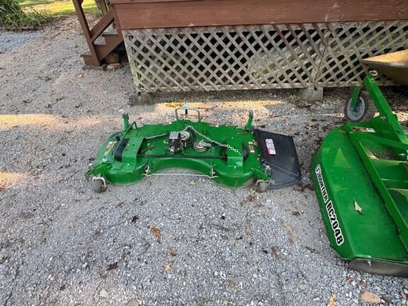 Image of John Deere 1025R equipment image 3