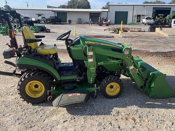 Image of John Deere 1025R equipment image 3