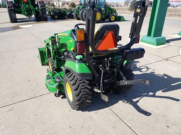 Image of John Deere 1025R equipment image 3