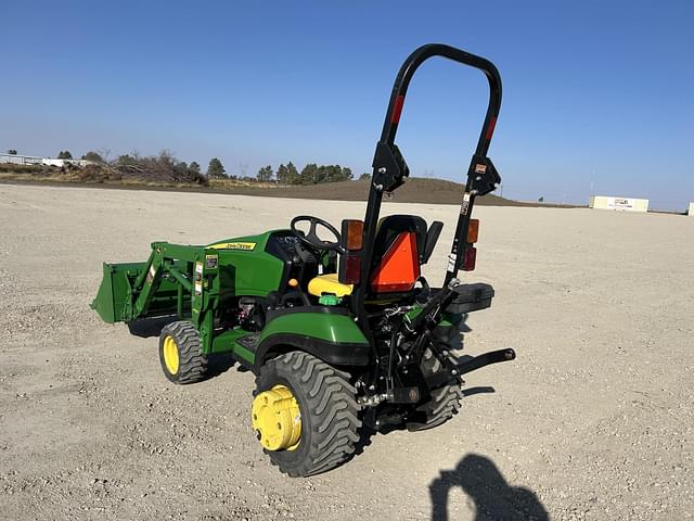 Image of John Deere 1025R equipment image 4